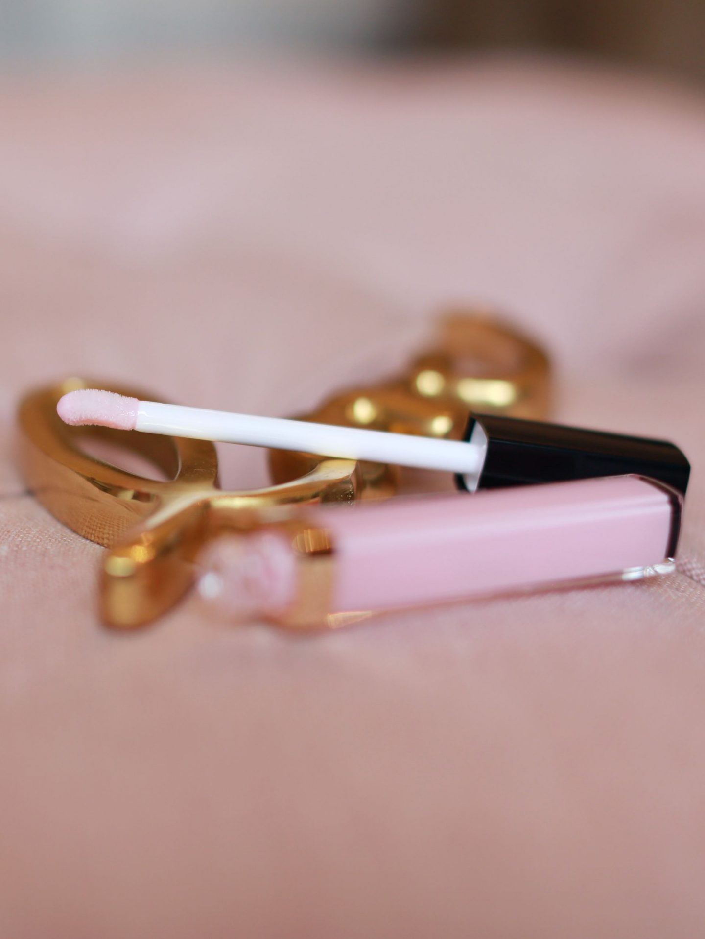 CHANEL Glossimers DISCONTINUED?!?! Introducing the NEW Rouge Coco Lip Gloss  Full Review 
